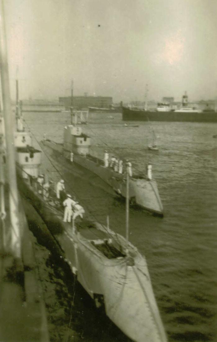 images/people/Henry_Carlton_Cumberbatch/Gallery/HMS_Osiris/HMS Osiris coming alongside HMS Oswald Alexandria June 1936